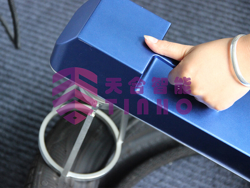 handheld laser marking on tire